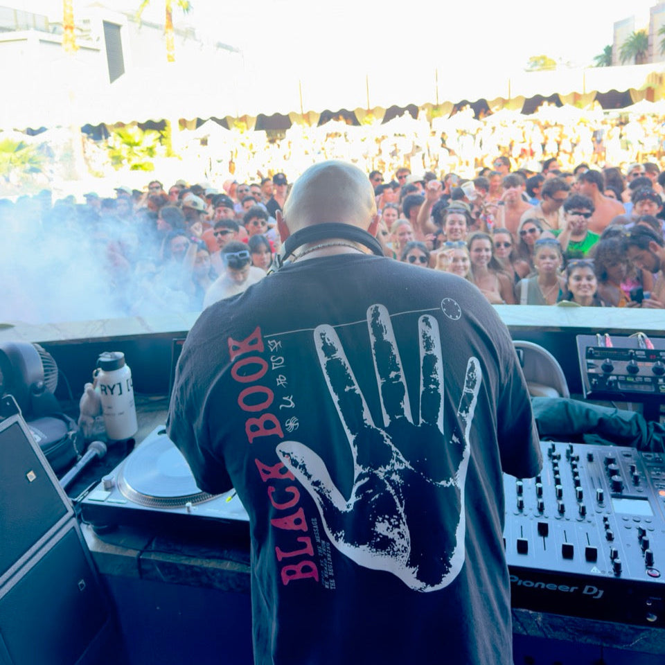 HAND PRINT - TEE - "TRADITIONAL FIT"