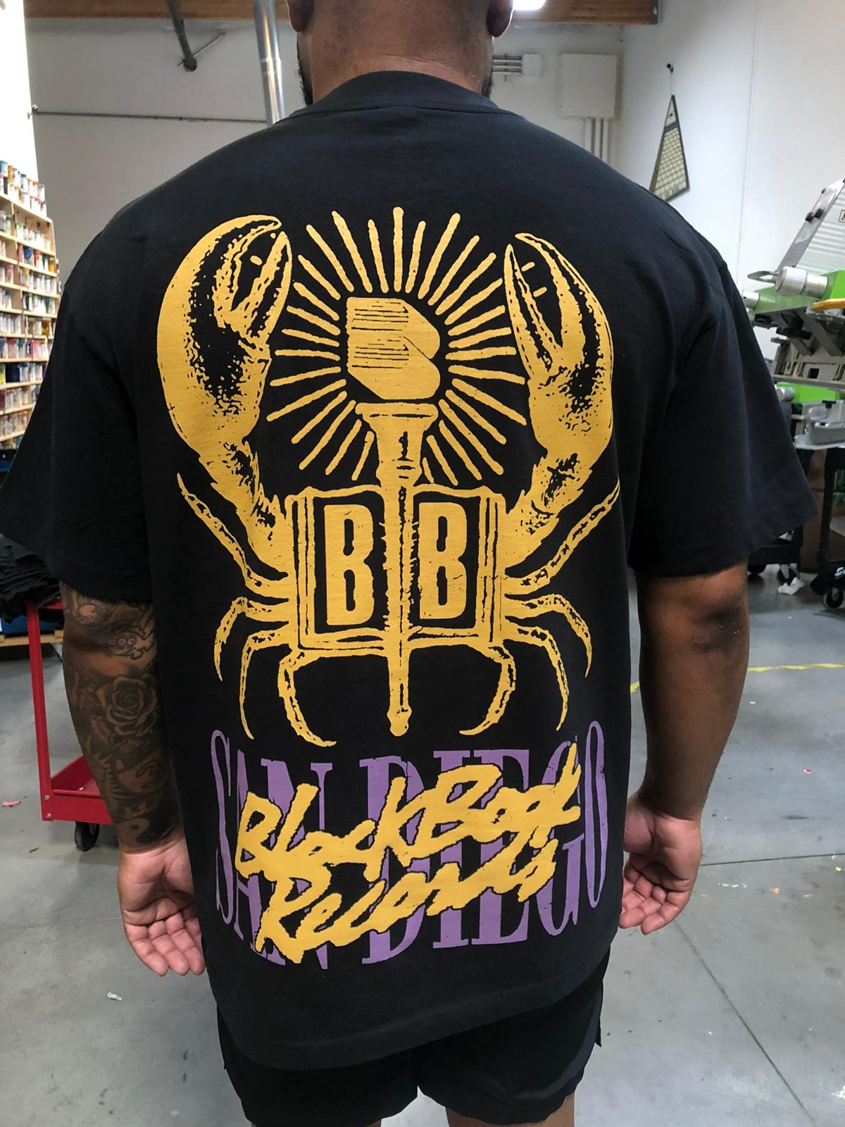 SAN DIEGO BLACK BOOK CRAB TEE