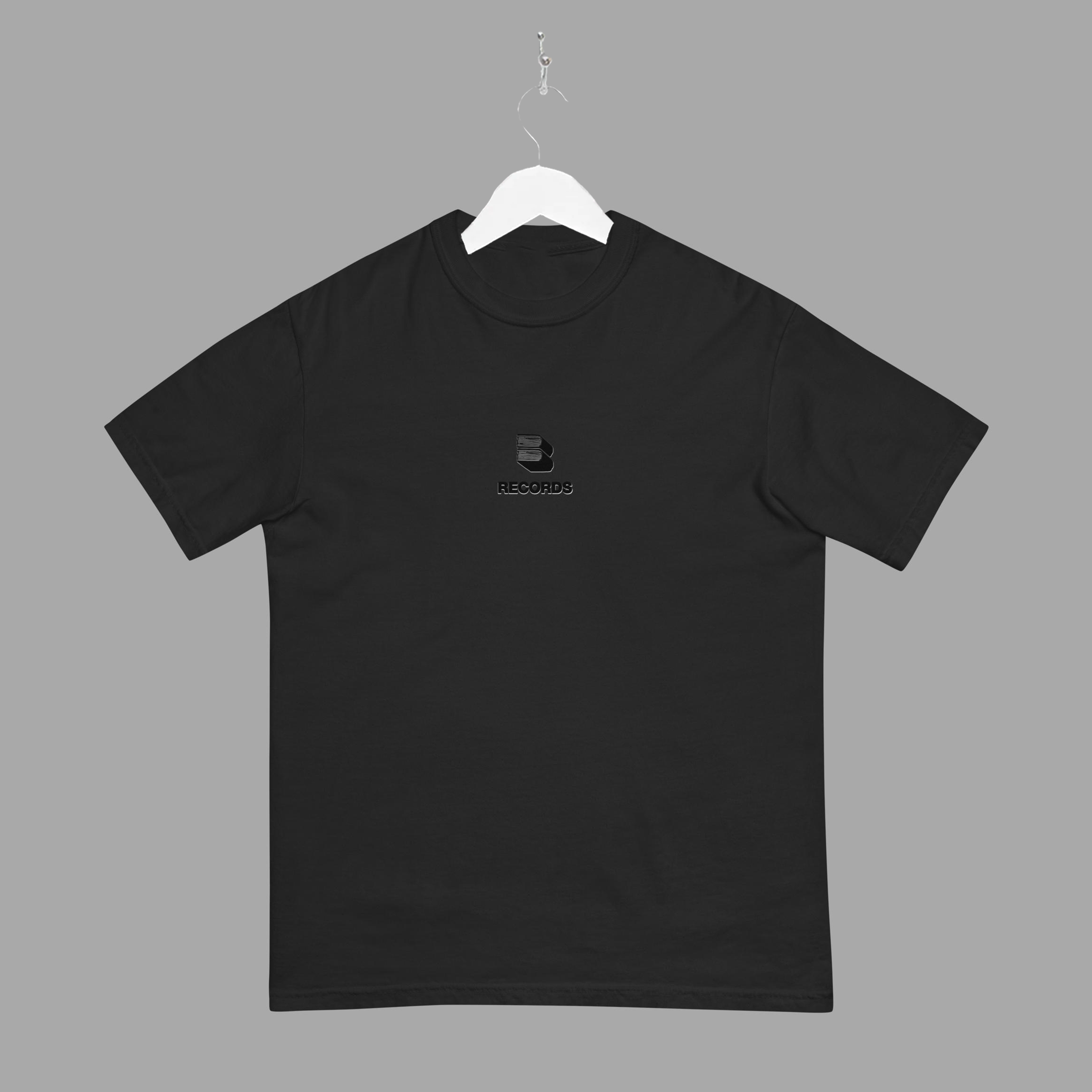RECORDS - TEE - Black - "TRADITIONAL FIT"