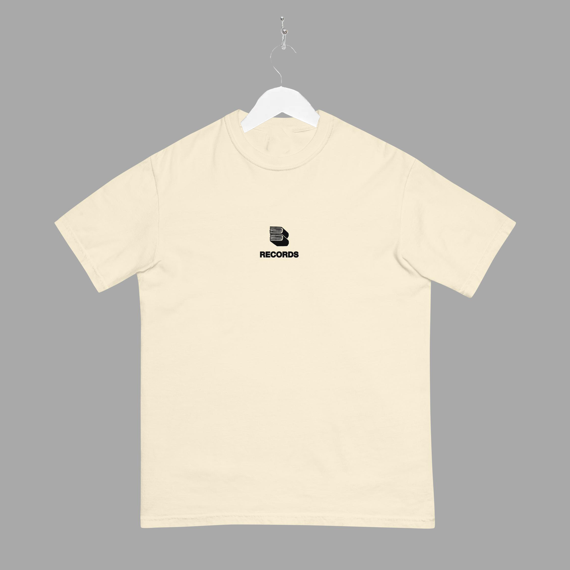 RECORDS - TEE - Black - "TRADITIONAL FIT"