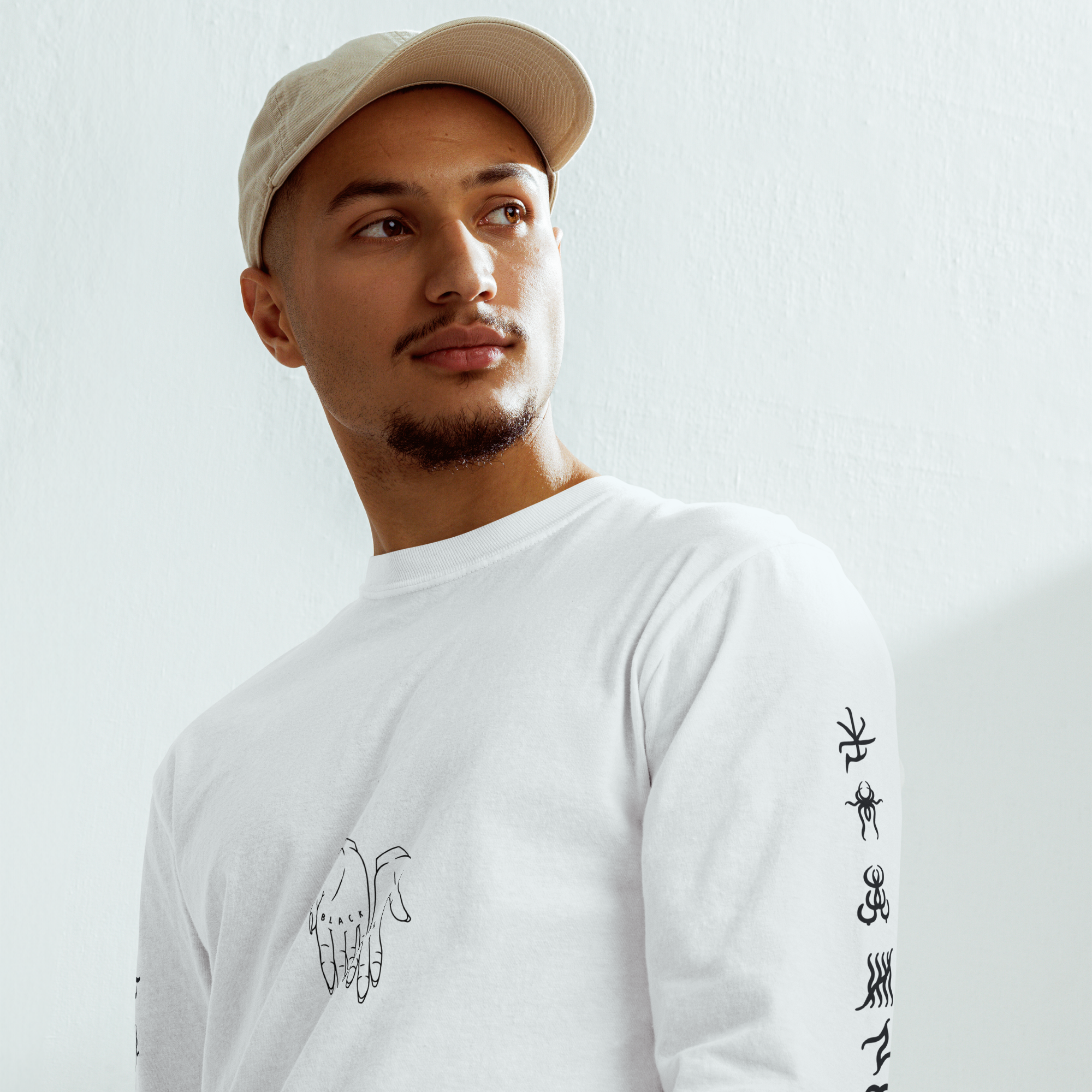 HANDS LONG SLEEVE - WHITE / BLACK - "TRADITIONAL FIT"