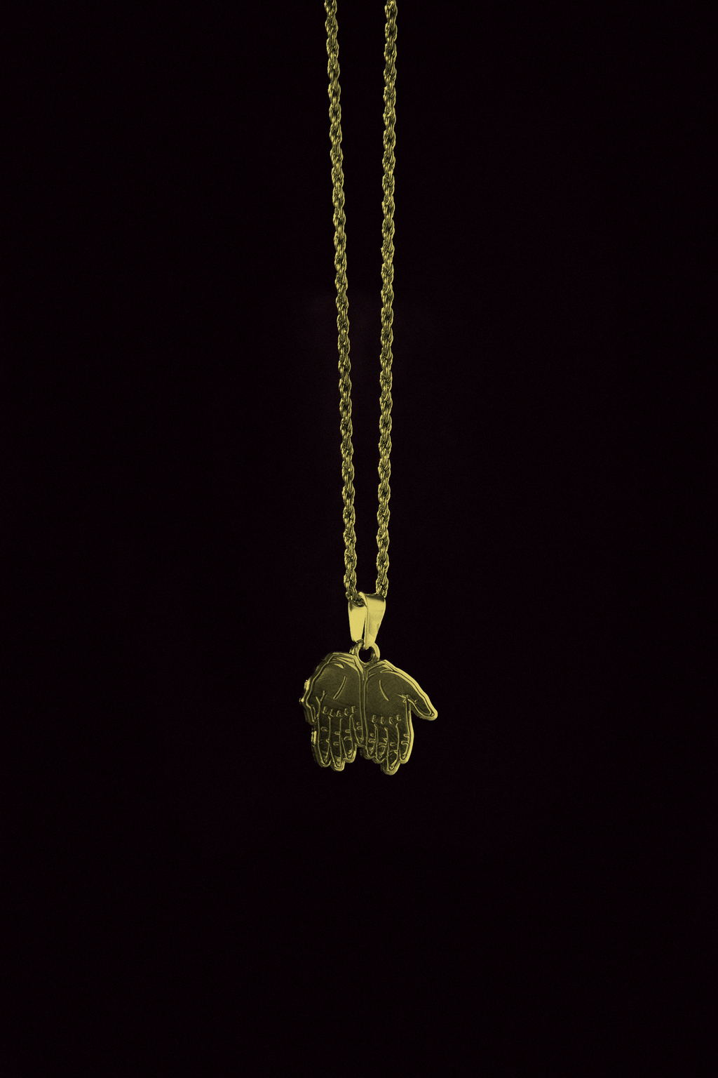 GOLD HANDS - NECKLACE