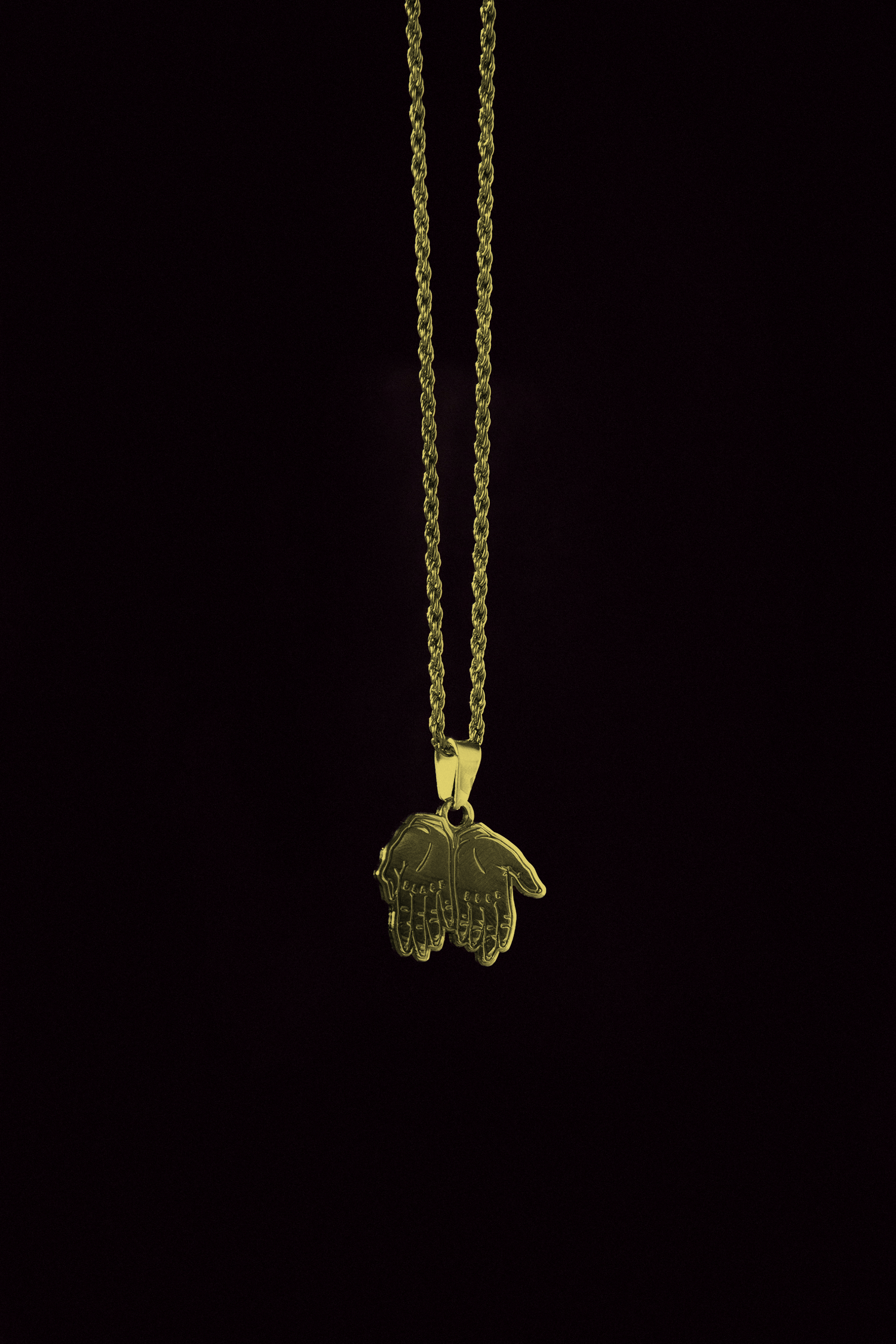 GOLD HANDS - NECKLACE