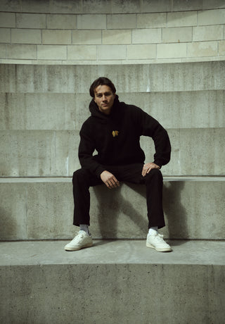 "PREMIUM" OVERSIZED HANDS HOODIE - GOLD/BLACK