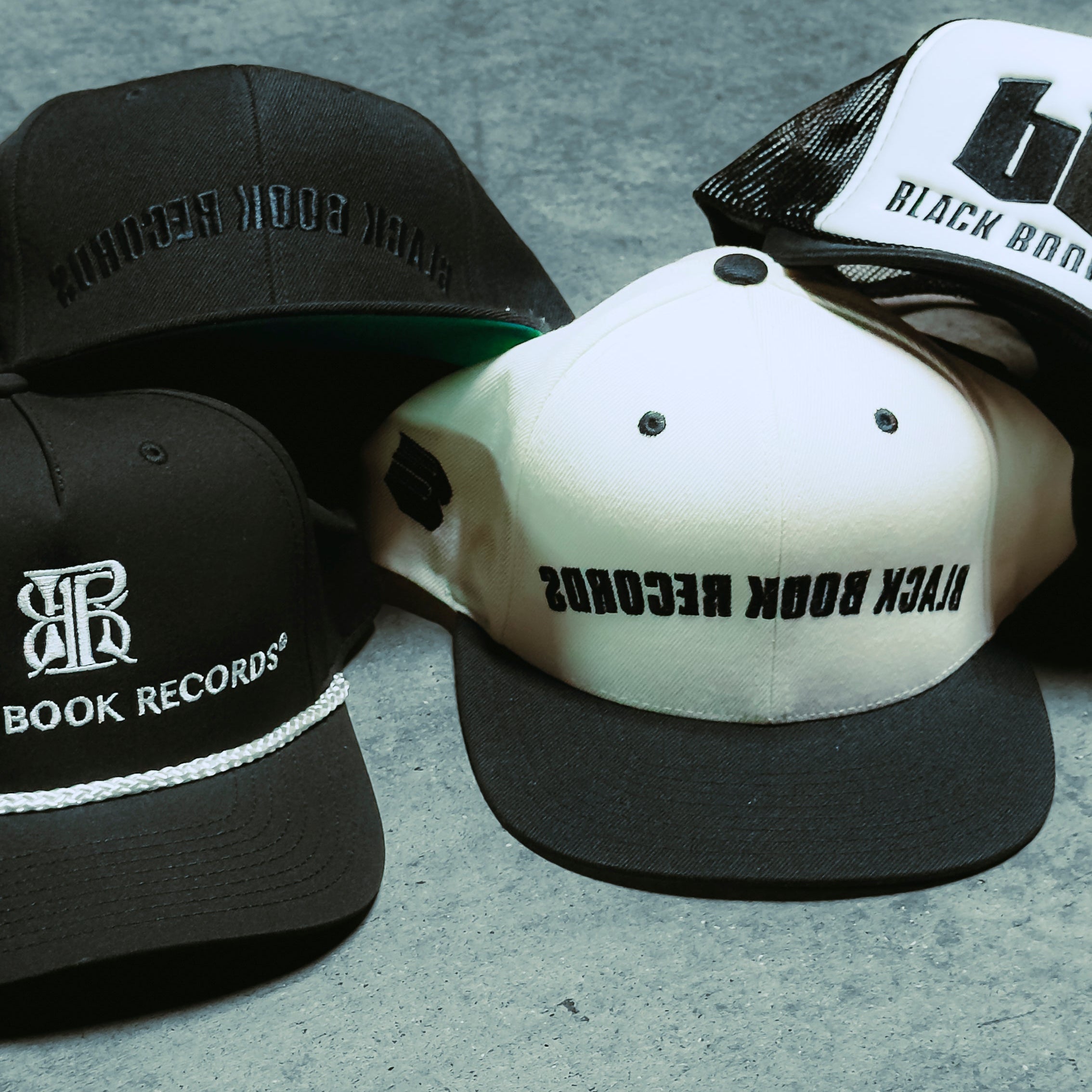 RECORDS BOOK BLACK - 5 panel - snapback