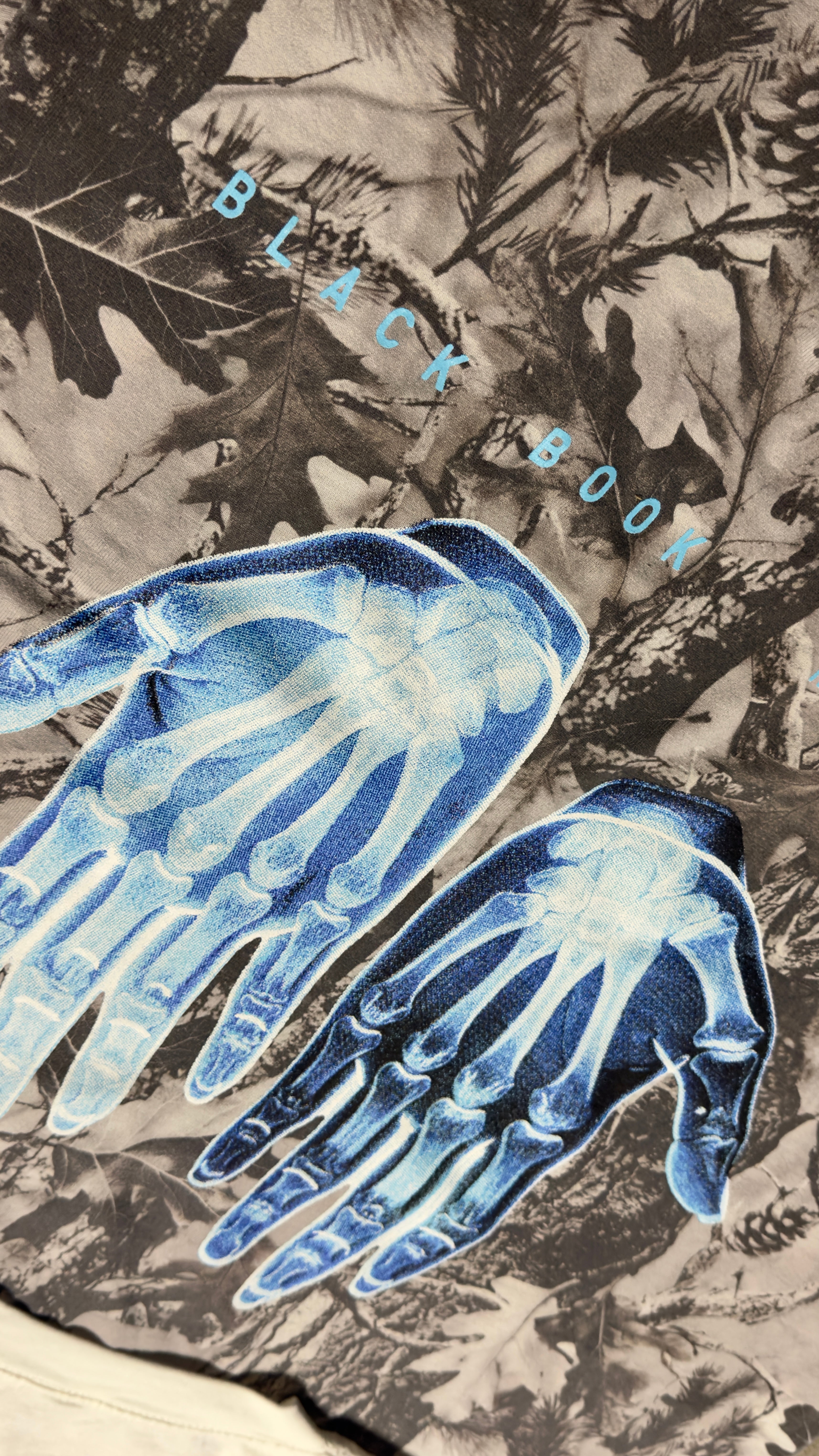X-RAY HANDS - TEE - "PREMIUM-BOX FIT"