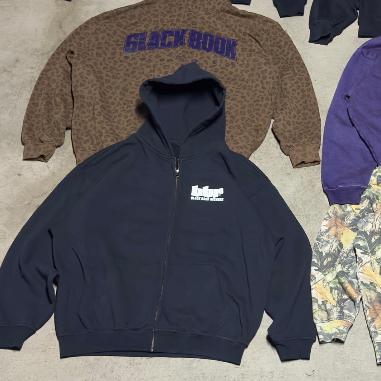 BBR - WHITE - ZIP-UP - "PREMIUM-BOX FIT"