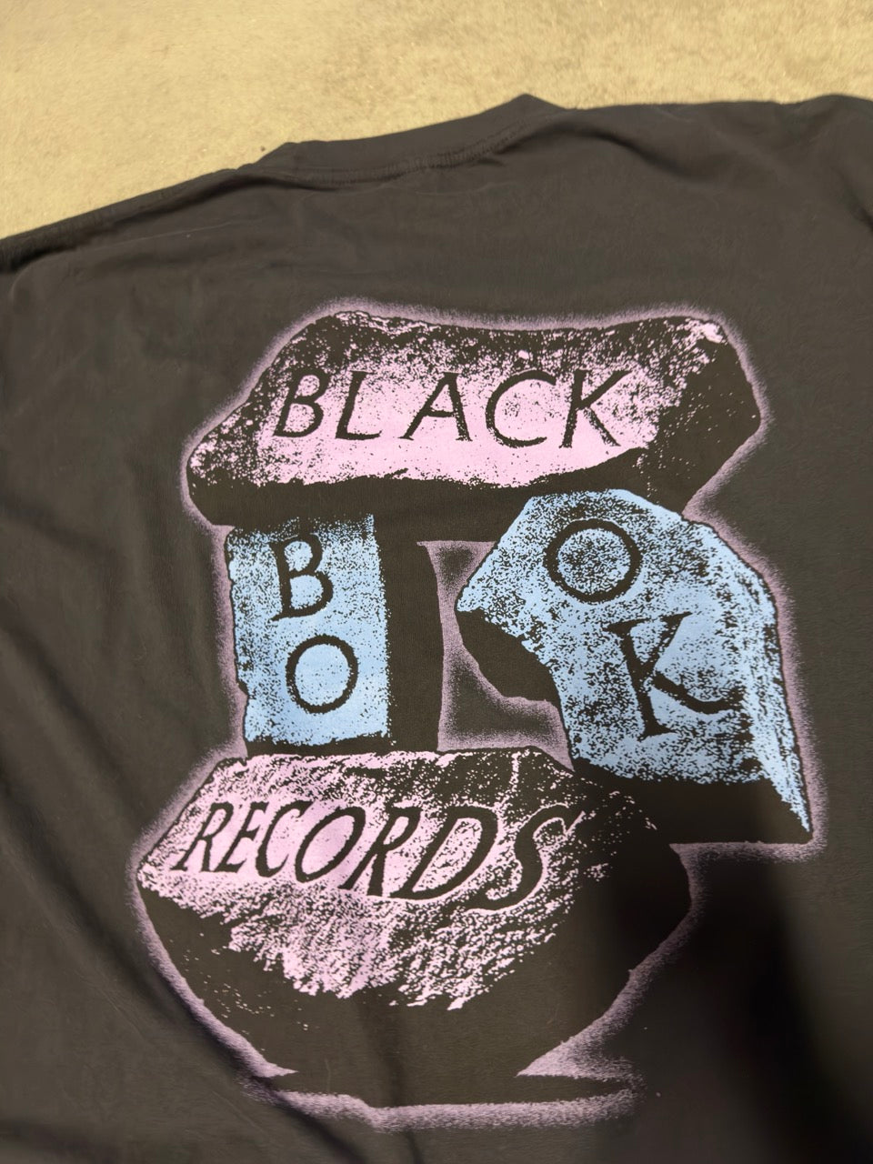 STACKED STONES TEE (VINTAGE BLACK) - "PREMIUM-BOX FIT"