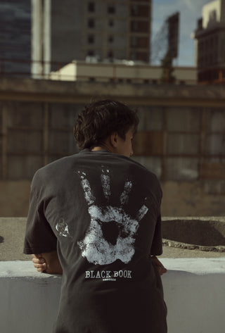 "PREMIUM" OVERSIZED Hand Print Tee