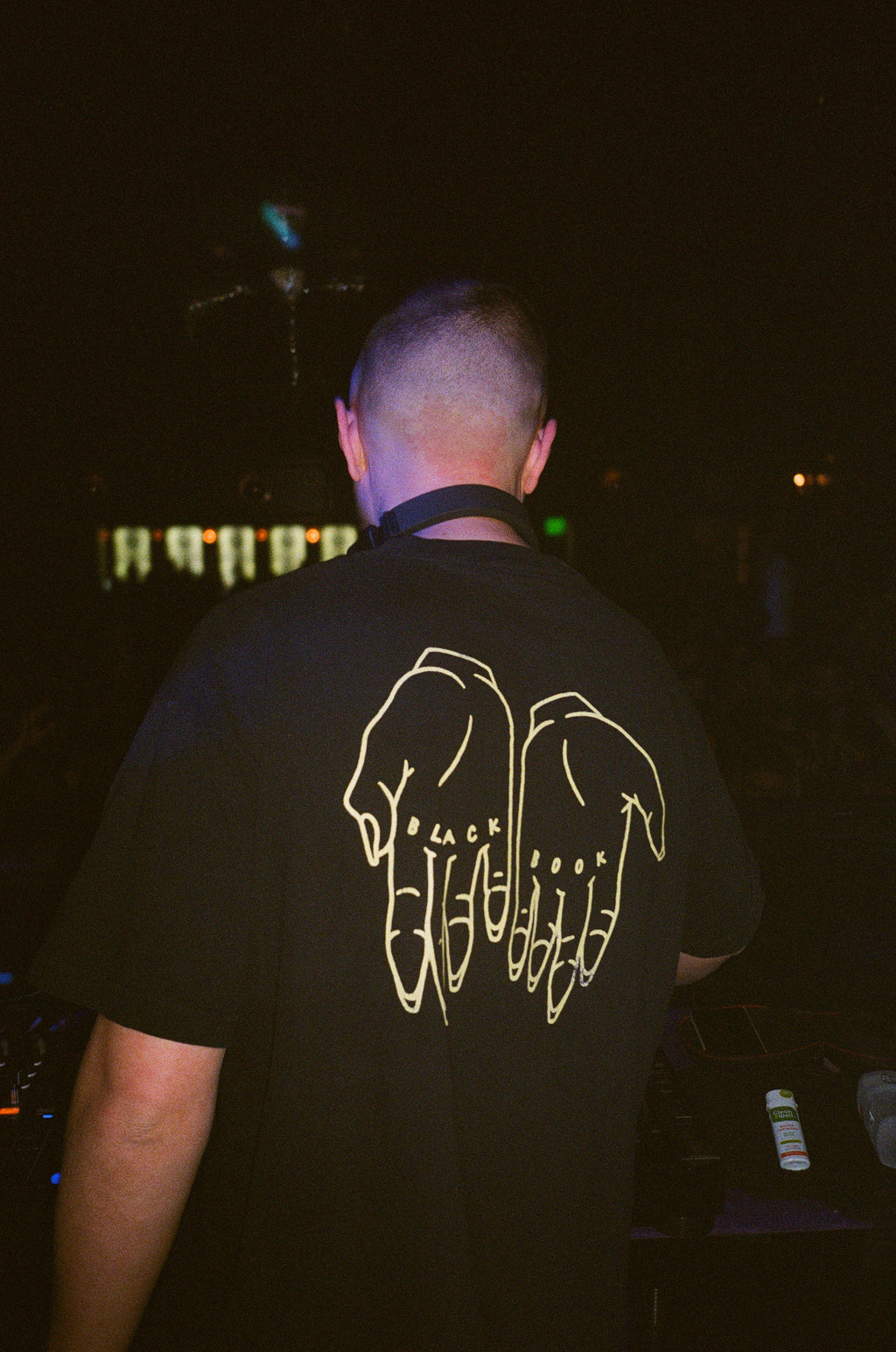 HANDS TEE - GOLD/ BLACK - "TRADITIONAL FIT"