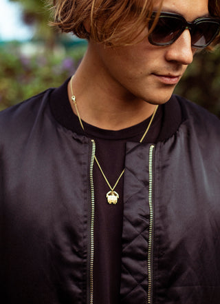 GOLD HANDS NECKLACE