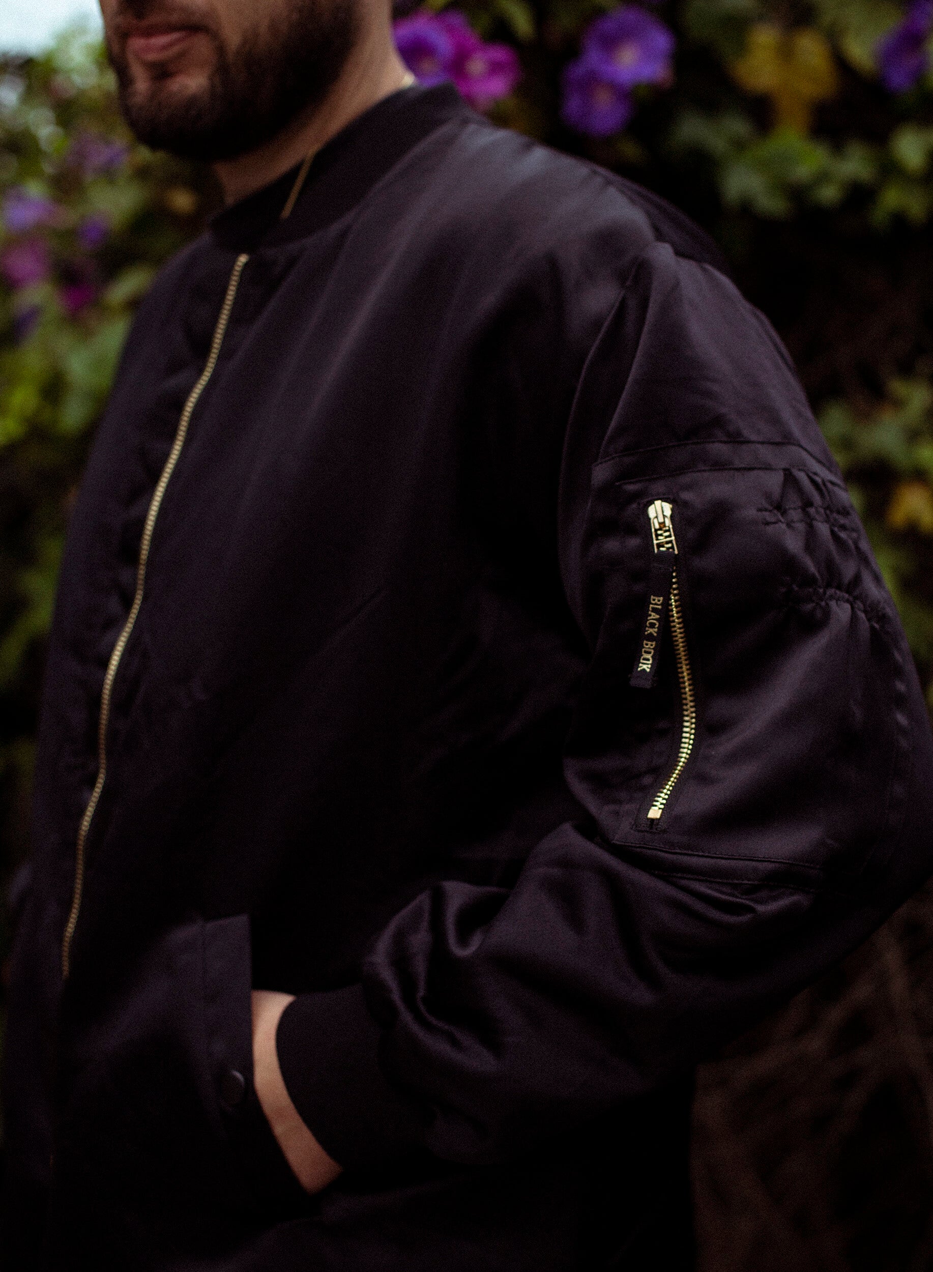 OVERSIZED BOMBER JACKET