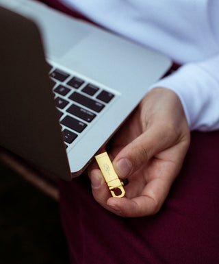 USB FLASH DRIVE