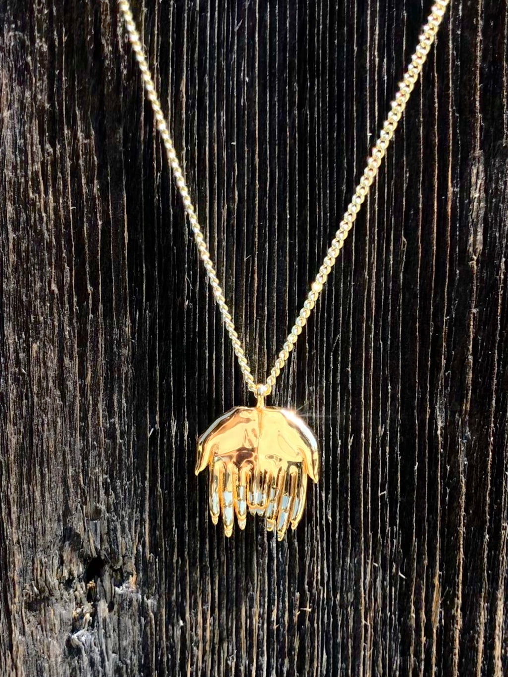 GOLD HANDS NECKLACE