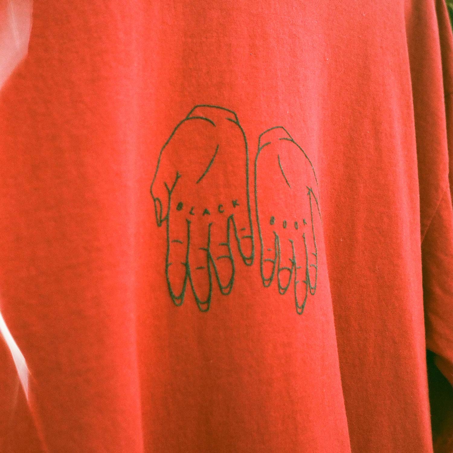 CALI DREAMIN TEE